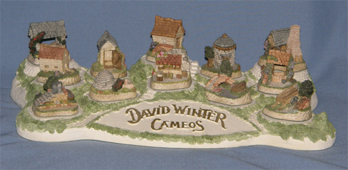 The David Winter Cameos - Diorama